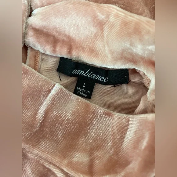 Crushed Velvet Bodysuit • Pink - Picture 10 of 10